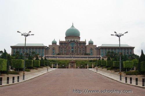 马来西亚留学:值得一去的地方 马来西亚国家皇宫