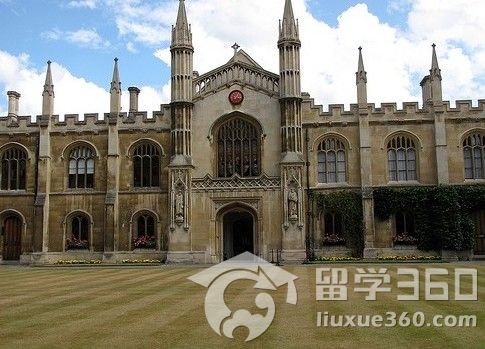 英国剑桥大学是世界十大名校之一