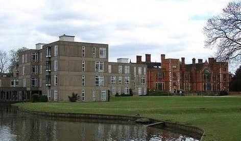 英国约克圣约翰大学非常重视国际交往