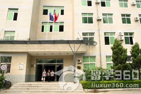 新加坡留学:莱佛士学院优势须知 新加坡莱佛士学院