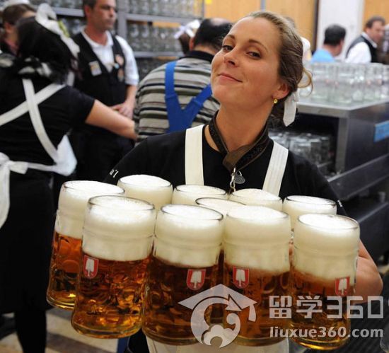 德国啤酒节喝的不是酒 是心情