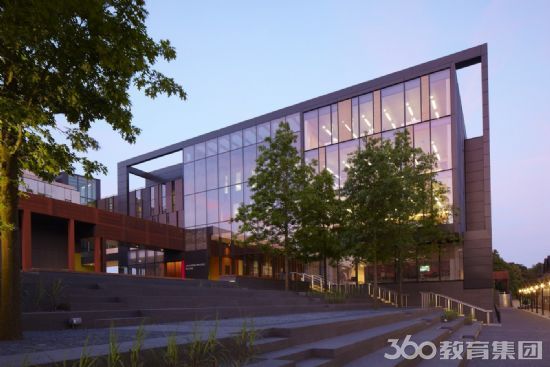 牛津布鲁克斯大学