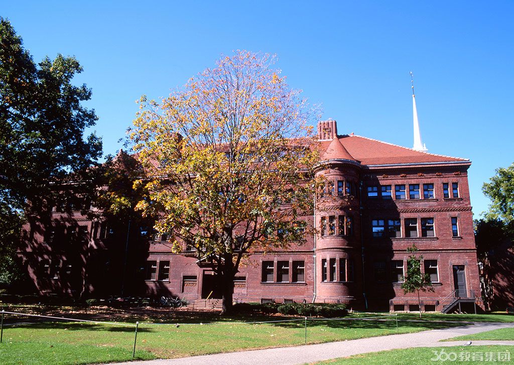 文化传统留学360介绍:哈佛同时也是美国本土历史最悠久的高等学府,其