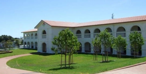 奥克兰国际中学