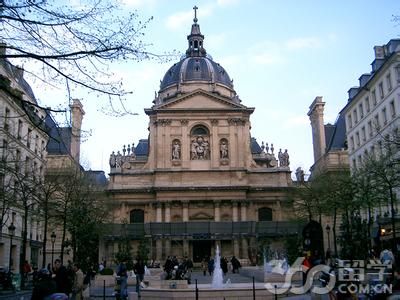 最初为神学院,后来成为一所著名的综合大学 :巴黎大学.
