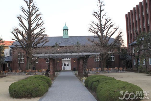 university/saint paul"s university),日本著名的私立大学,校属基督