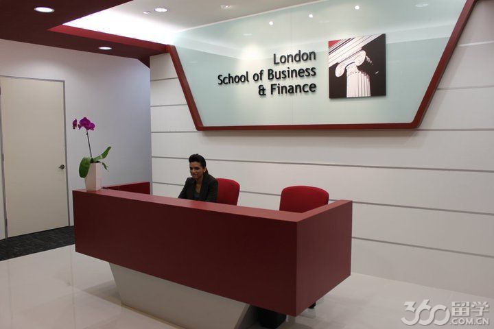 英国伦敦商业金融学院新加坡校区特色
