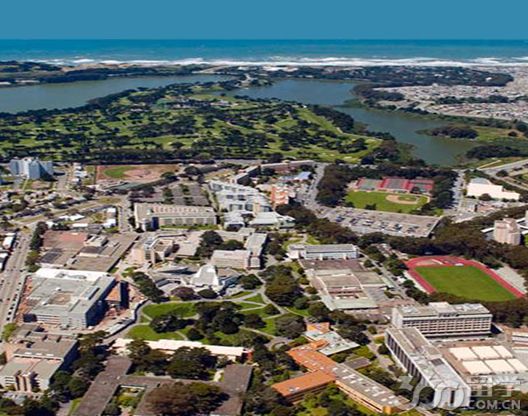 美国旧金山州立大学入学要求