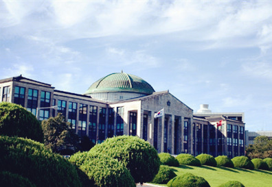 庆北大学是韩国第二大国立大学,位于韩国第三大城市,承办过2003年