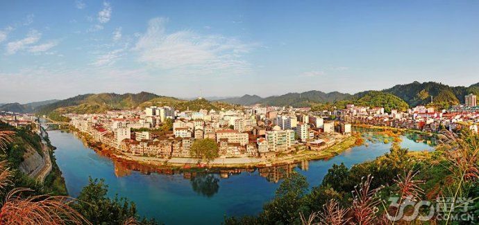 绥宁县,隶属于湖南省邵阳市,位于湖南省南部,与广西壮族为邻.